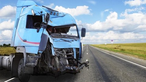 How Can a Truck Accident Lawyer Help Navigate Insurance Claims?